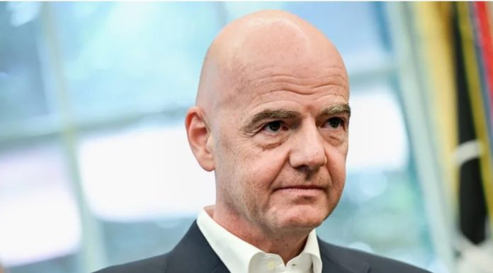 Presidente de la FIFA reitera el papel del fútbol como vehículo de paz y unidad