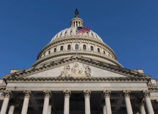 Senado de EE.UU. falla en el octavo intento para acordar el fin al cierre gubernamental
