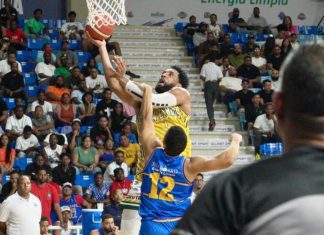 San Carlos, convincente ante Mauricio Báez en cuarto triunfo seguido