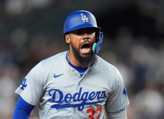 Teoscar Hernández rescata a los Dodgers con un jonrón decisivo en Filadelfia