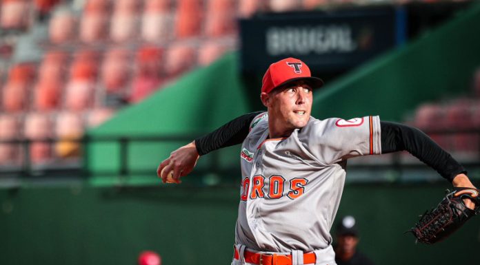 Toros propinan cuarta derrota consecutiva a los Leones