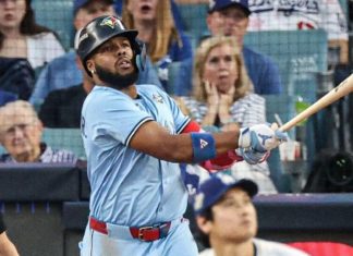 Vladimir Guerrero Jr. conecta jonrón ante Shohei Ohtani y los Blue Jays igualan la Serie Mundial