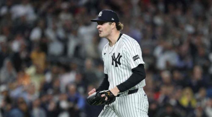 Yankees eliminan a Boston y avanzan a la Serie Divisional ante Toronto