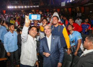 Presidente Abinader y ministro Kelvin Cruz inauguran Juegos Universitarios