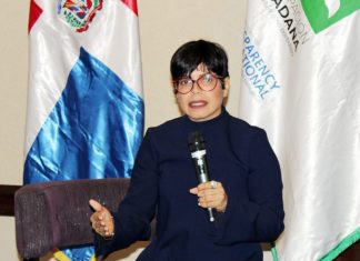 Abogada aclara sentencia de Tribunal Constitucional no valida relaciones homosexuales en los cuarteles
