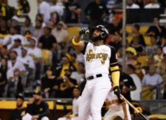 Águilas extienden su dominio y superan 3-1 a los Toros para lograr su séptima victoria seguida