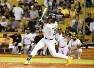 Amador lidera remontada de las Águilas para vencer a las Estrellas 5-3