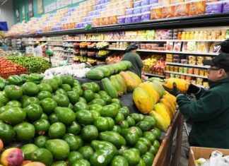 Estados Unidos elimina aranceles a carne de res, café y frutas por presión en precios al consumidor