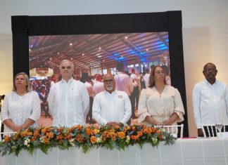 Ministro Luis Miguel De Camps exalta la educación técnica como motor de transformación en graduación del Instituto Politécnico Loyola