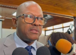 Nuevo presidente del CMD luchará por auumento del salario del 33% a los médicos