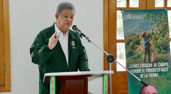 Leonel Fernández atribuye crisis del campo a despido de técnicos durante gestión del PRM