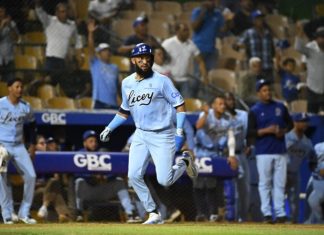 Licey reacciona en el octavo y derrota 6-2 a las Estrellas Orientales