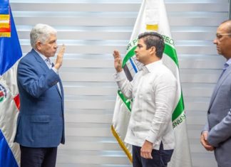 Ministro de Obras Públicas juramenta a Jhael Isa Tavárez, nuevo director de la OPRET
