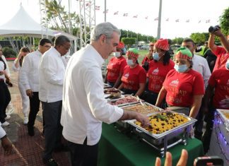 Reportaje- Abinader lanza el programa Navidad 360 como parte de un intenso fin de semana