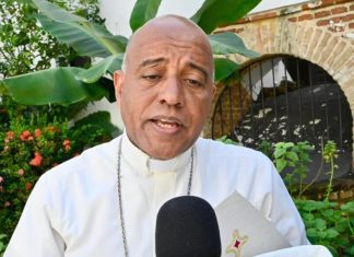 Obispos respaldan propuesta de Omar Fernández para reducir impuestos a salarios de 720 mil trabajadores