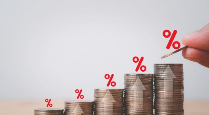 Reportaje- Continúa controversia entre oficialismo y oposición por el tema de la indexación salarial