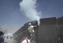 Manifestantes intentan tomar el Palacio Nacional de México; la Policía reprime protesta