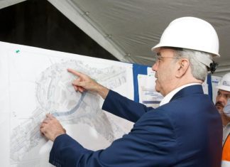 Presidente Abinader realiza visita de supervisión al túnel bajo la Plaza de la Bandera para ver los avances de la obra como parte de la solución vial de la zona