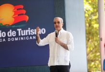 Presidente Abinader destaca valor histórico, turístico y comunitario del Parque Submarino La Caleta