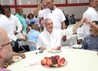 Reportaje- Abinader dice sentirse indignado porque Santiago Hazim lo traicionó
