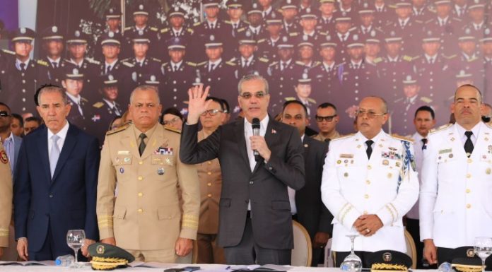 Presidente Abinader encabeza cuadragésima octava graduación de 64 nuevos cadetes de la Policía Nacional formados bajo el Modelo de Transformación