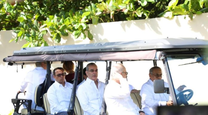 Abinader asiste a inauguración de hoteles Dreams y Secrets Playa Esmeralda con inversión de RD$23 mil millones en Miches