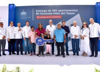 Presidente Abinader inaugura en Hato del Yaque de Santiago 180 viviendas que beneficiarán a cientos de familias y una escuela que favorecerá a 650 estudiantes