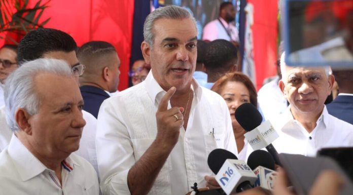 Presidente Abinader considera una “traición” el caso Senasa y promete recuperar los recursos públicos