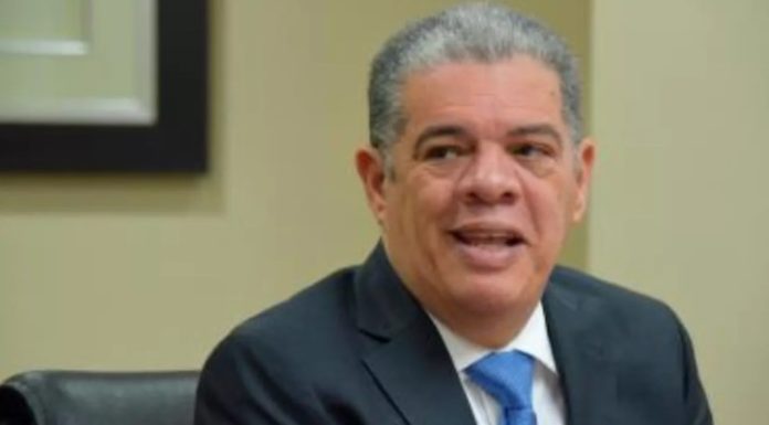 “Con fraude en SeNaSa se evidencia corrupción estructural en Gobierno PRM”, asegura Carlos Amarante Baret