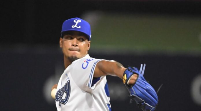 Licey blanquea 1-0 a los Gigantes en el Quisqueya