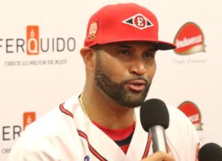 Estrellas Orientales contratan a Albert Pujols como su nuevo dirigente
