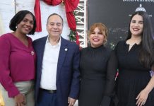 Director de Prensa de la Presidencia resalta rol de periodistas y comunicadores en la democracia durante encuentro en Santiago