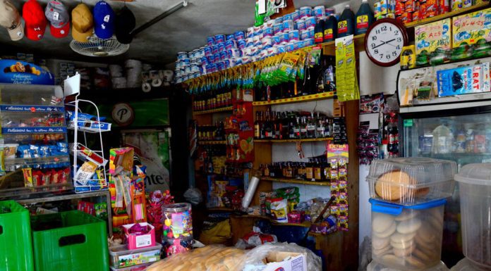 Comerciantes de Villa Juana y Villa Consuelo esperan mejoren ventas por fin de año