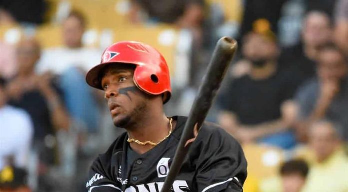 El Escogido logra triunfo en el arranque del round robin