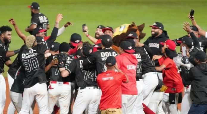 Leones del Escogido aseguran su pase al Round Robin