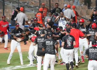 Leones del Escogido comienzan con 2-0 en el round robin