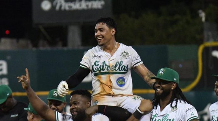 Las Estrellas barren al Licey y ascienden al tercer lugar