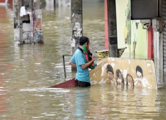 Elevan a 366 los muertos por las fuertes inundaciones en Sri Lanka