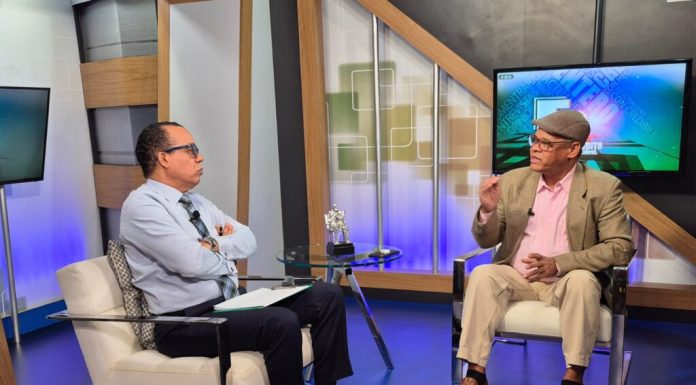 Fidel Lorenzo asegura Roberto Santana justifica trato privilegiado a presos acusados de corrupción en el Senasa