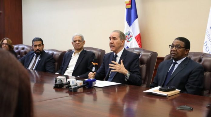 MESCyT asegura es falso video con entrevista al ministro Franklin García Fermín; condena de manera categórica este tipo de prácticas