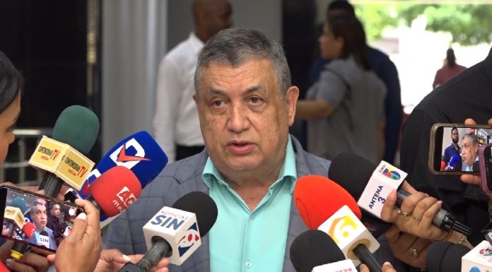 Peledeístas critican rápida aprobación de diputados valores de deuda pública superior a RD$401 mil millones