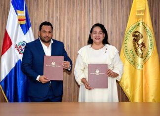 Junta Municipal de Angelina becará 150 estudiantes en la Uteco