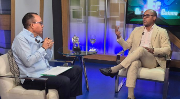 Francisco Tavarez narra sus travesías en la comunicación y su pasión por la escritura y temas de investigación