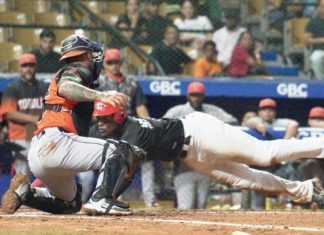 Leones del Escogido se afianzan en el tercer lugar