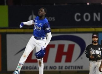 Jonrón de Ronny Mauricio deja tendidos a los Leones y da triunfo 6-5 al Licey