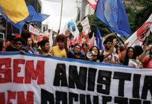 Miles de brasileños protestan contra el proyecto que busca reducir la condena de Bolsonaro