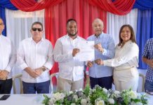 Gobierno entrega certificaciones para importantes obras comunitarias en Monseñor Nouel