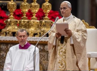 Misa de Navidad: León XIV deplora que los jóvenes sean enviados «a morir» al frente con mentiras