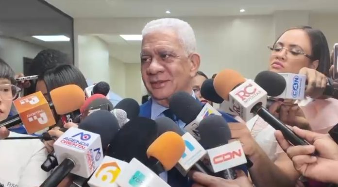 Presidente del Senado defiende los 400 mil millones para Presupuesto; dice se necesita reforma fiscal