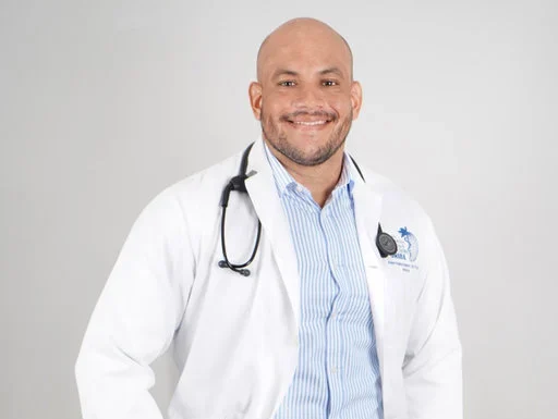 Video- Robert Paulino advierte que la resistencia a los antibióticos será la próxima pandemia